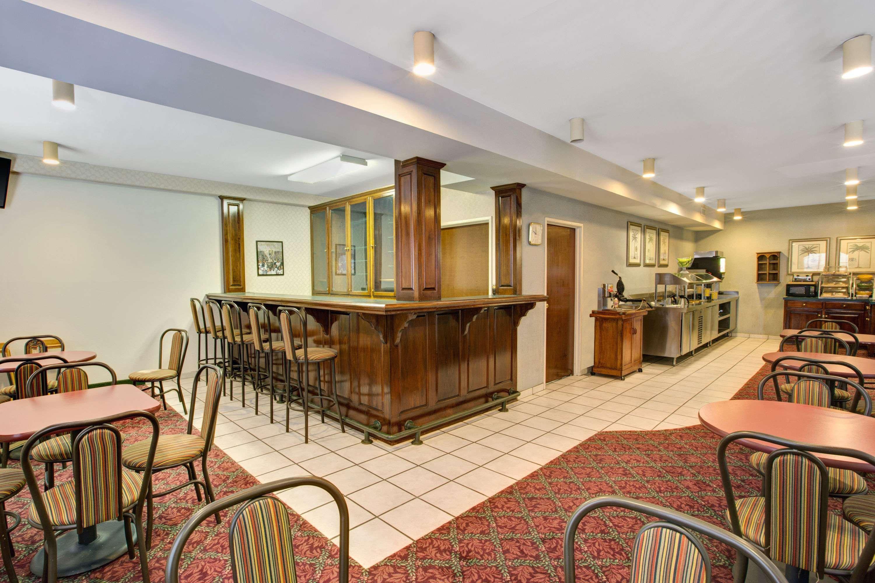 Days Inn & Suites By Wyndham Hickory Eksteriør bilde